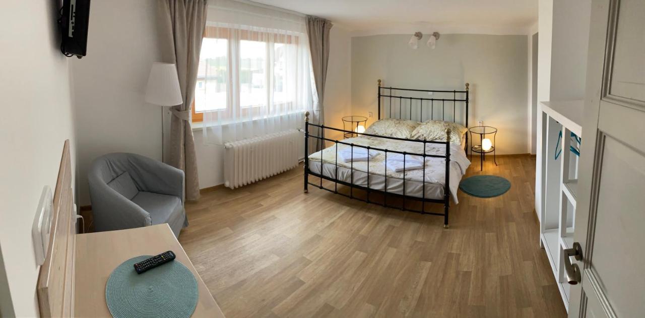 Apartament U Vaclava Kněževes Zewnętrze zdjęcie
